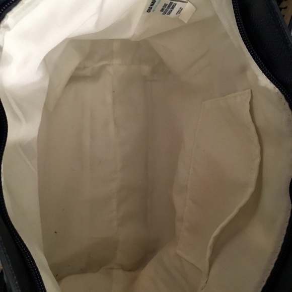 Old Navy poly/cotton blend stripe canvas purse - Picture 3 of 4